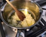 Une image de l'étape 4 de Sauce verte aux fanes de radis et herbes aromatiques.
