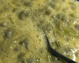 Foto del paso 2 de la receta: Tortilla de cebolla con habitas