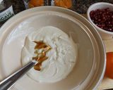 Foto del paso 2 de la receta Vasos de mandarinas con granada y crema de mascarpone