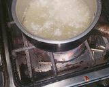 A picture of step 3 of Masoor ke daal chawal.