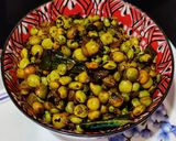 A picture of step 4 of Green pigeon pea usli (stir fried lentils).