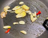 彌生家超下飯蒜炒五花肉的食譜步驟3照片