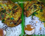 A picture of step 4 of Egg Foo Yong / Fu Yung Hai.