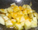आलू सोयाबीन की सब्जी (aloo soyabeen ki sabzi recipe in Hindi) रेसिपी चरण 3 फोटो