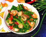 Foto langkah ke 4 dari resep Udang Tumis Bunga Bawang#Week04.