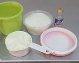 A picture of step 1 of Home made yoghurt II (greek).