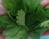 Foto del paso 4 de la receta Hummus de lentejas, aceitunas negras y cilantro con Agua de Mar