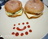 A picture of step 5 of Paneer Burger.