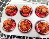Foto langkah ke 4 dari resep Chocolate Choco Muffin.