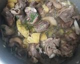 Hình bước làm 6 của món Thịt vịt kho khóm,canh cải nồi