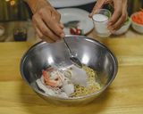รูปขั้นตอนการทำที่ 14 ของ ยํามาม่า แซ่บสะใจ อร่อยง่ายๆ ได้ประโยชน์