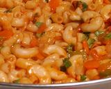 A picture of step 3 of Leftover Macaroni Rice 🍚.