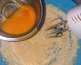 Foto langkah ke 3 dari resep Marmer Cake.