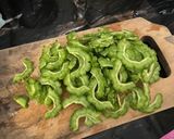 Foto langkah ke 1 dari resep Tumis pare teri.