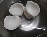 Hình bước làm 1 của món Mứt dừa sữa lá dứa