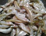 Foto langkah ke 1 dari resep Pepes ikan seluang bumbu kuning.
