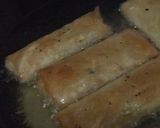 Foto langkah ke 4 dari resep Lumpia rebung goreng.