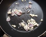 Foto langkah ke 1 dari resep Tumis kangkung cumi.