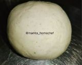 A picture of step 2 of Jowar Bhakri.