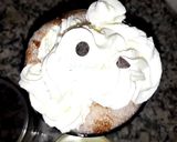A picture of step 4 of Chocolate milkshake.