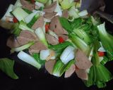 Foto langkah ke 5 dari resep Tumis sawi pok coy.