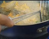 आलू प्याज के पकोड़े Aloo pyaz ke crispy pakore recipe in hindi) रेसिपी चरण 4 फोटो