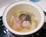 簡單做「鍋燒海鮮意麵」鰹魚湯頭好鮮甜！！的食譜步驟5照片