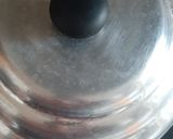 A picture of step 4 of Masala sooji idli.