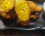 A picture of step 4 of Corn stuffed bread rolls.