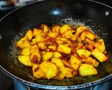 A picture of step 3 of Egg Omelette curry.