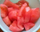 Foto del paso 2 de la receta: Ensalada de pepino con tomate 🍅🥒 😋