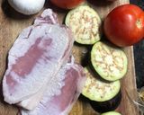 Foto del paso 1 de la receta: Cerdo con berenjenas salteadas!