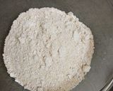 A picture of step 1 of Oats Chilla.