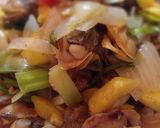Hình bước làm 5 của món Sò lông xào chua ngọt