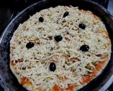 صورة لخطوة 3 من وصفة بيتزا 😋🍕