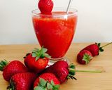 Hình bước làm 3 của món Panna cotta dâu