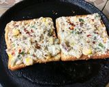 A picture of step 5 of Corn cheese toast.