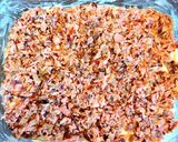 A picture of step 4 of Canned tuna pie with sour cream.