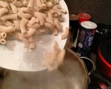 Une image de l'étape 4 de Pâtes à la crème de pomme de terre et chair à saucisse.