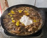 Foto langkah ke 10 dari resep Chicken Stroganof with Coconut Milk /santan.