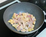 Hình bước làm 1 của món Gà Kho Sả
