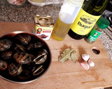 Foto del paso 1 de la receta: Almejas a la marinera 🐚🥘
