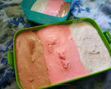 Foto langkah ke 8 dari resep Ice Cream Walls Homemade (Chocolate, Strawberry, Vanilla Oreo).