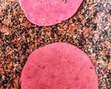 बीटरूट पूरी और बीटरूट रायता (Beetroot Puri aur Beetroot Raita recipe in Hindi) रेसिपी चरण 4 फोटो