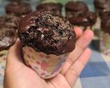 Foto langkah ke 5 dari resep Muffin coklat simpel.