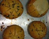 Foto langkah ke 8 dari resep Korean garlic bread.