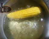 A picture of step 2 of Desi chicken corn soup.