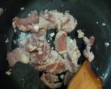 รูปขั้นตอนการทำที่ 3 ของ หมูกระเทียมผัดไข่