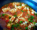 A picture of step 6 of Pav Bhaji Maggi.