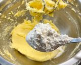 Foto del paso 4 de la receta: Pastel de mantequilla con piña caramelizada, sin gluten
